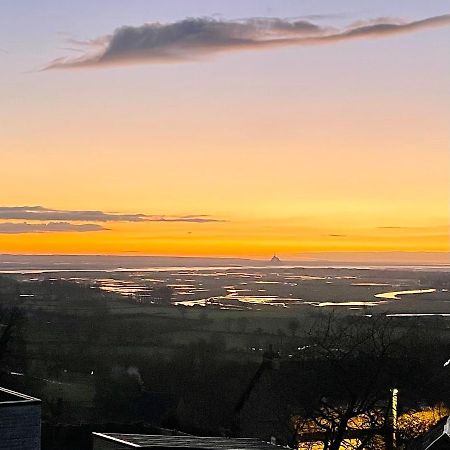 La Butte - Maison De Vacances Avranches Avec Vue Sur Le Mont Saint Michel Le Val-Saint-Pere ภายนอก รูปภาพ